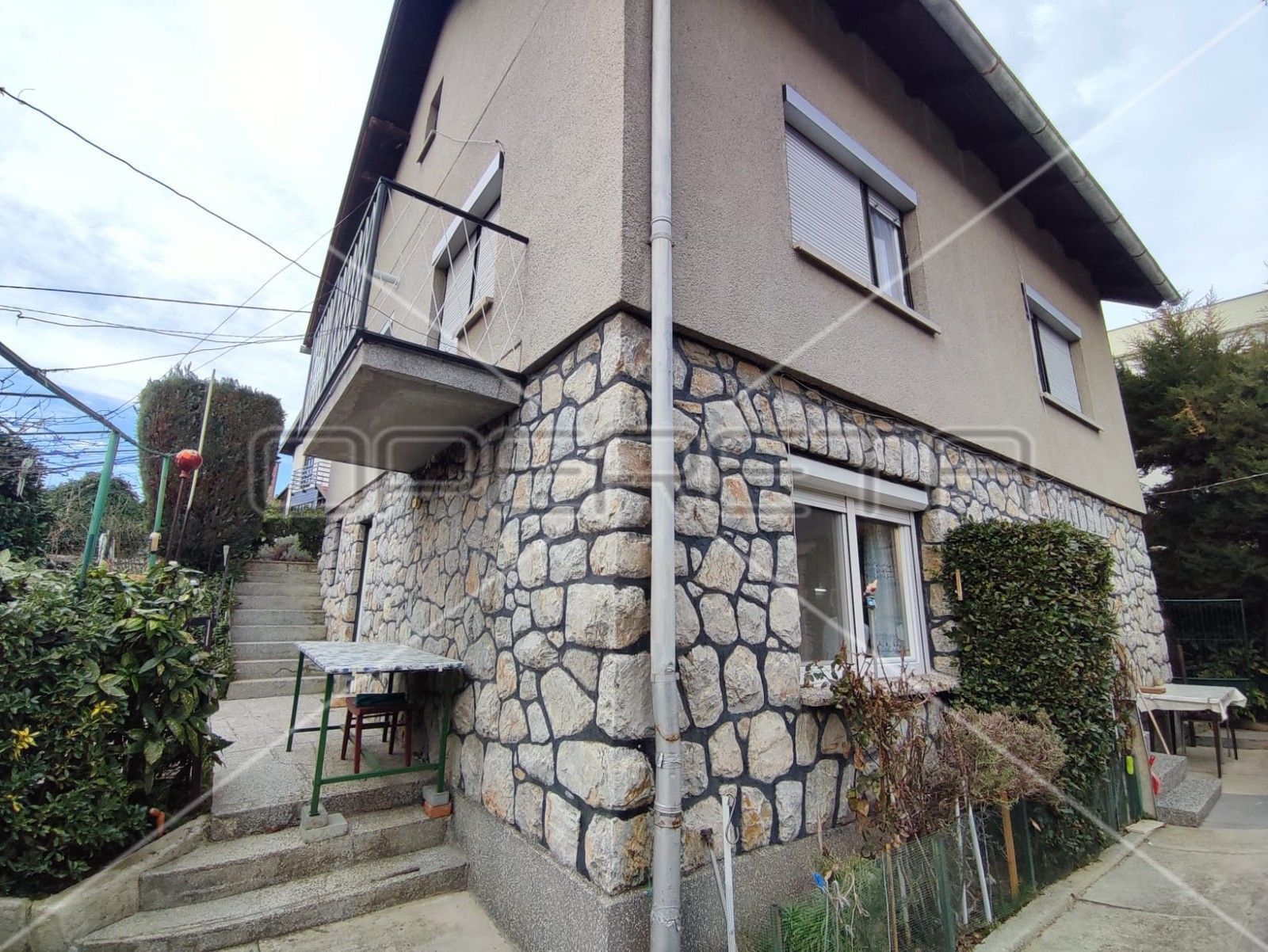 House - Donje Prekrižje, Centar, Zagreb 245m2