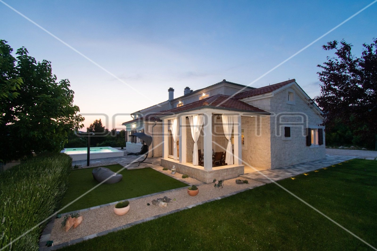 House - Škugori, Šibenik okolica, Šibenik 283m2