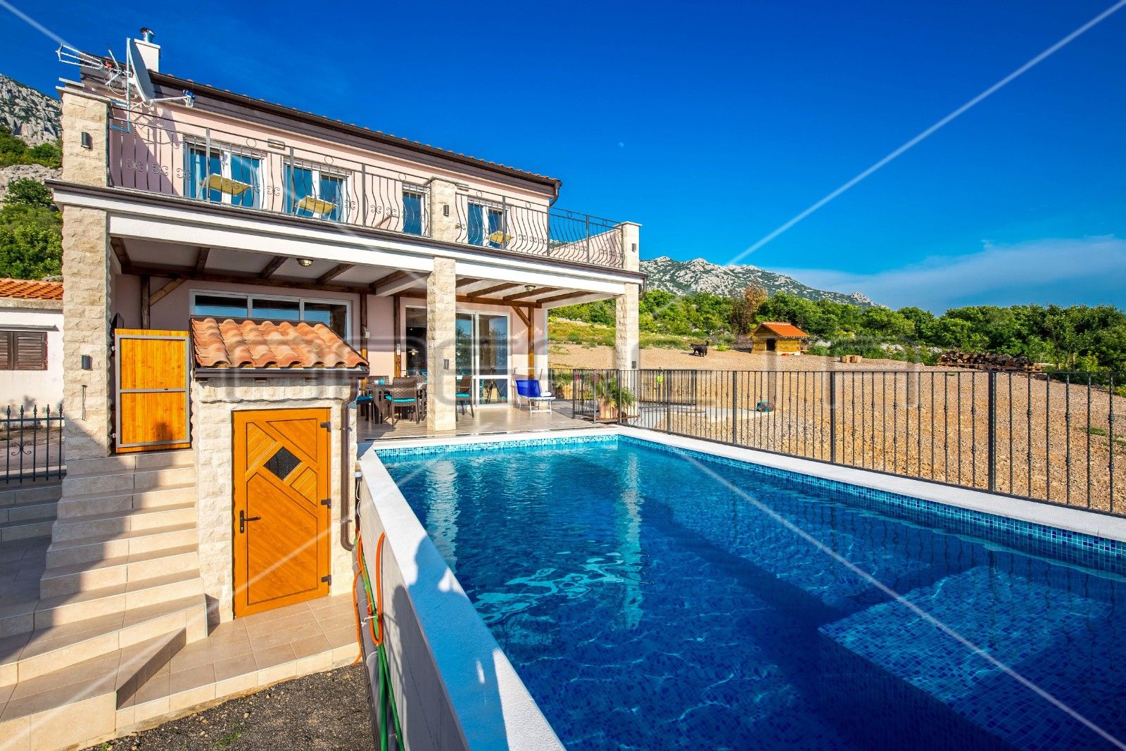 House - Baričevići, Senj, Senj 231.79m2