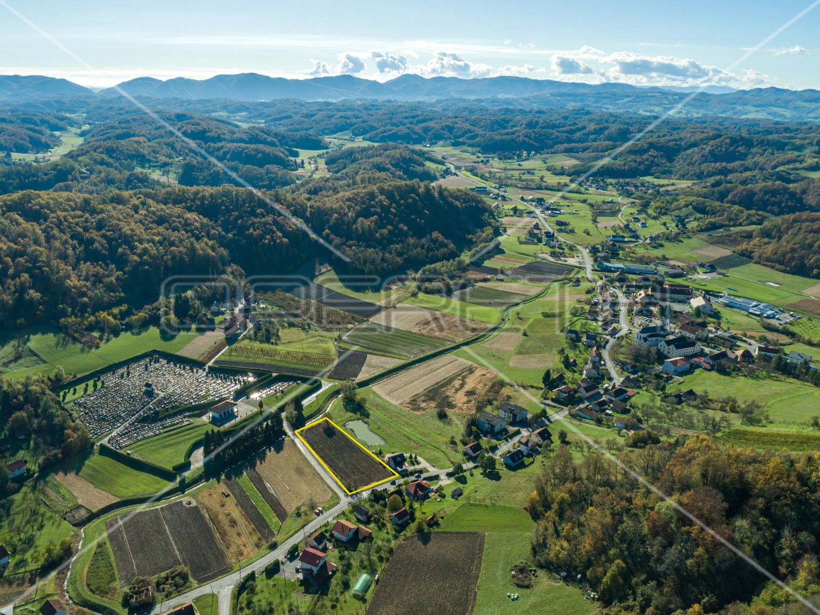 Zemljište - Stjepana Radića, Desinić, Desinić 2870m2