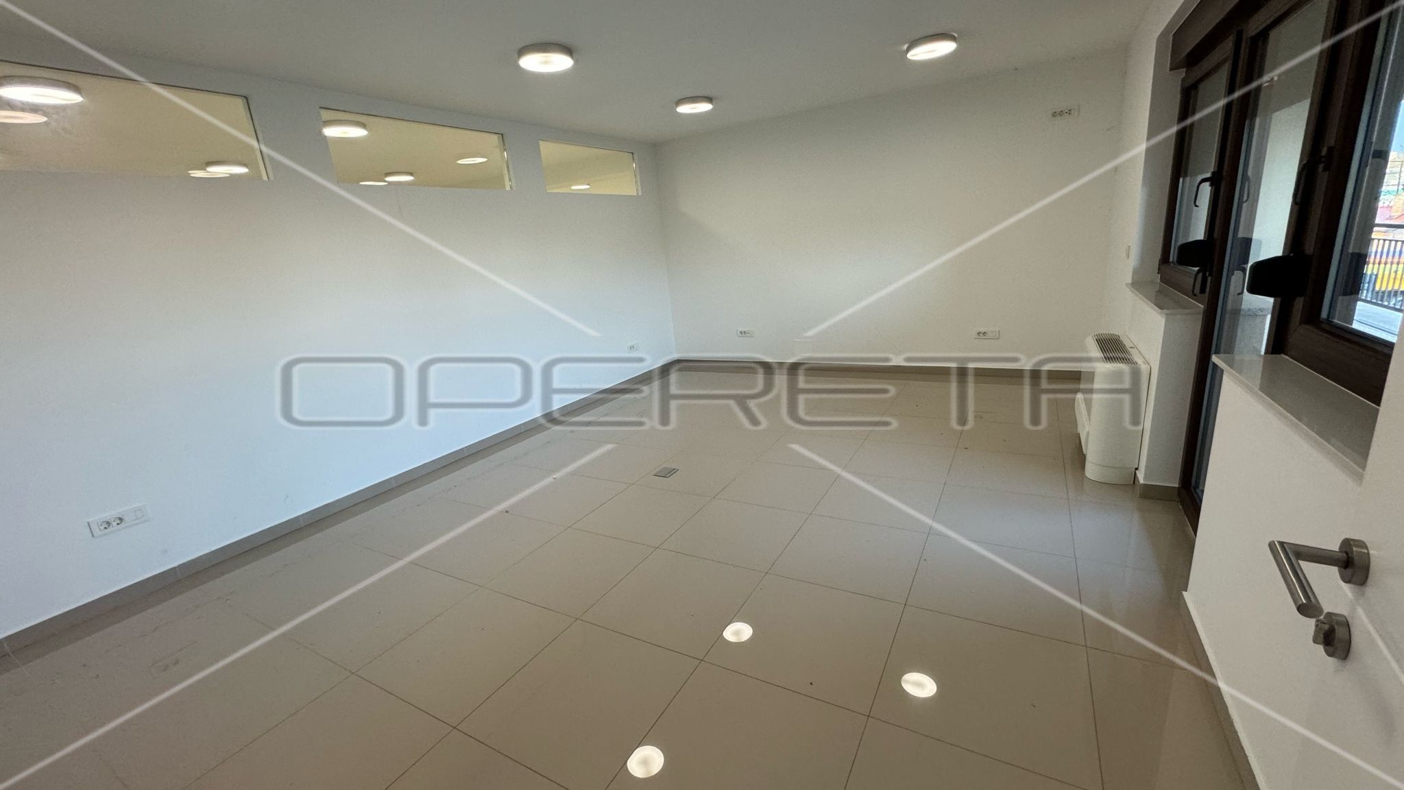 Office - Ljudevita Posavskog, Sesvete, Zagreb 380m2