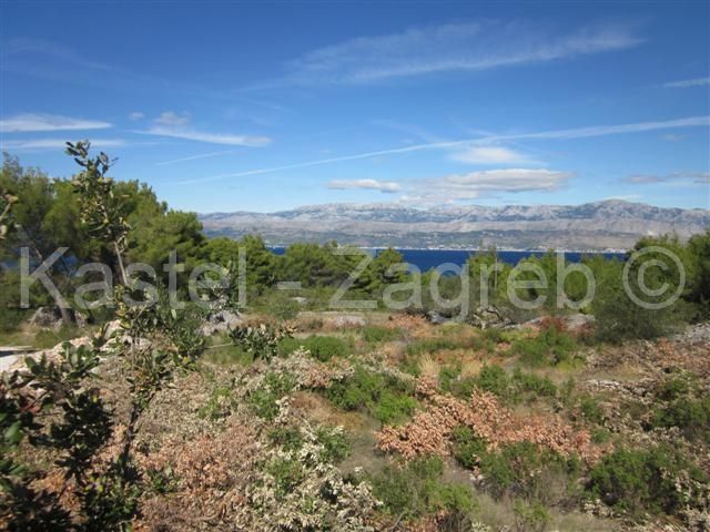 Land - Supetar 3900m2