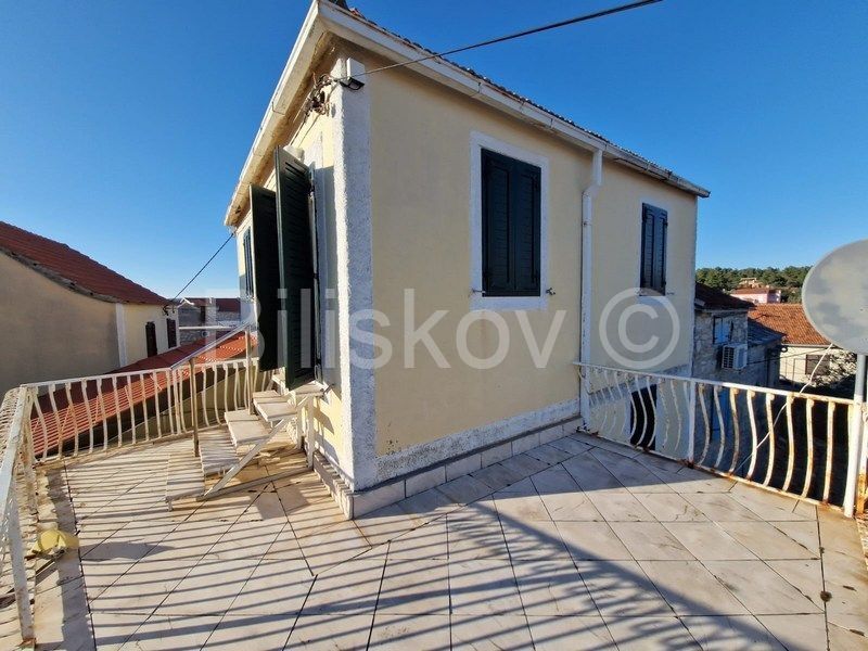 House - Jelsa 135m2