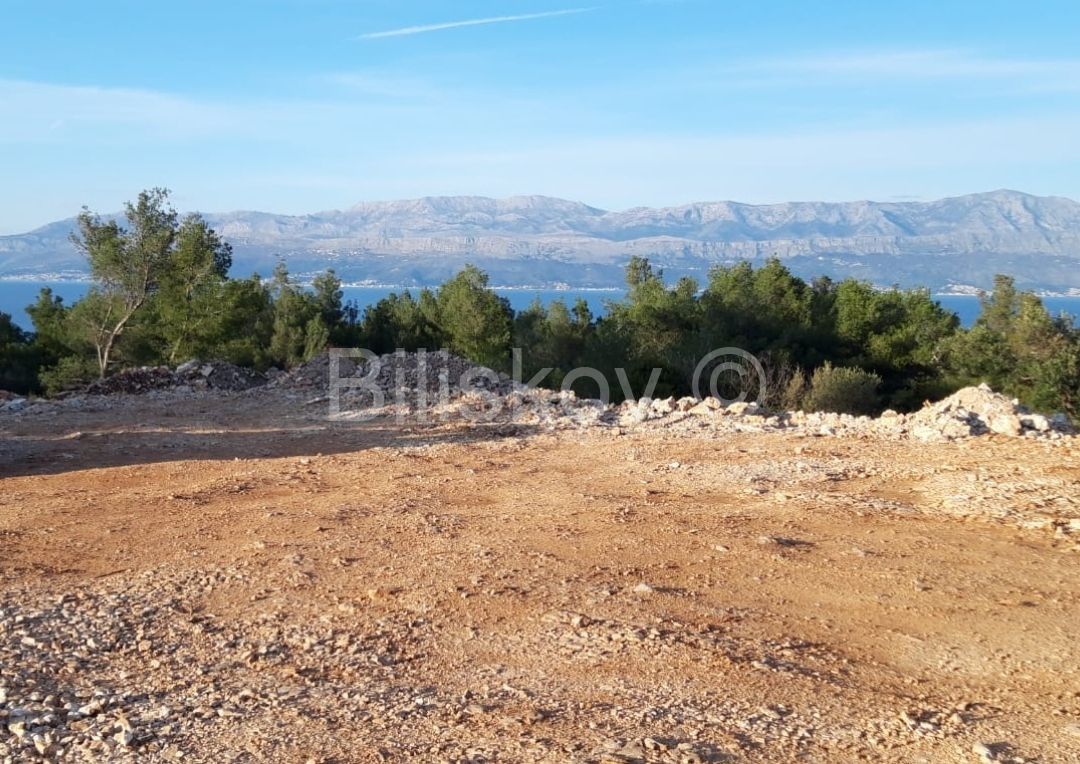 Land - Supetar 2064m2