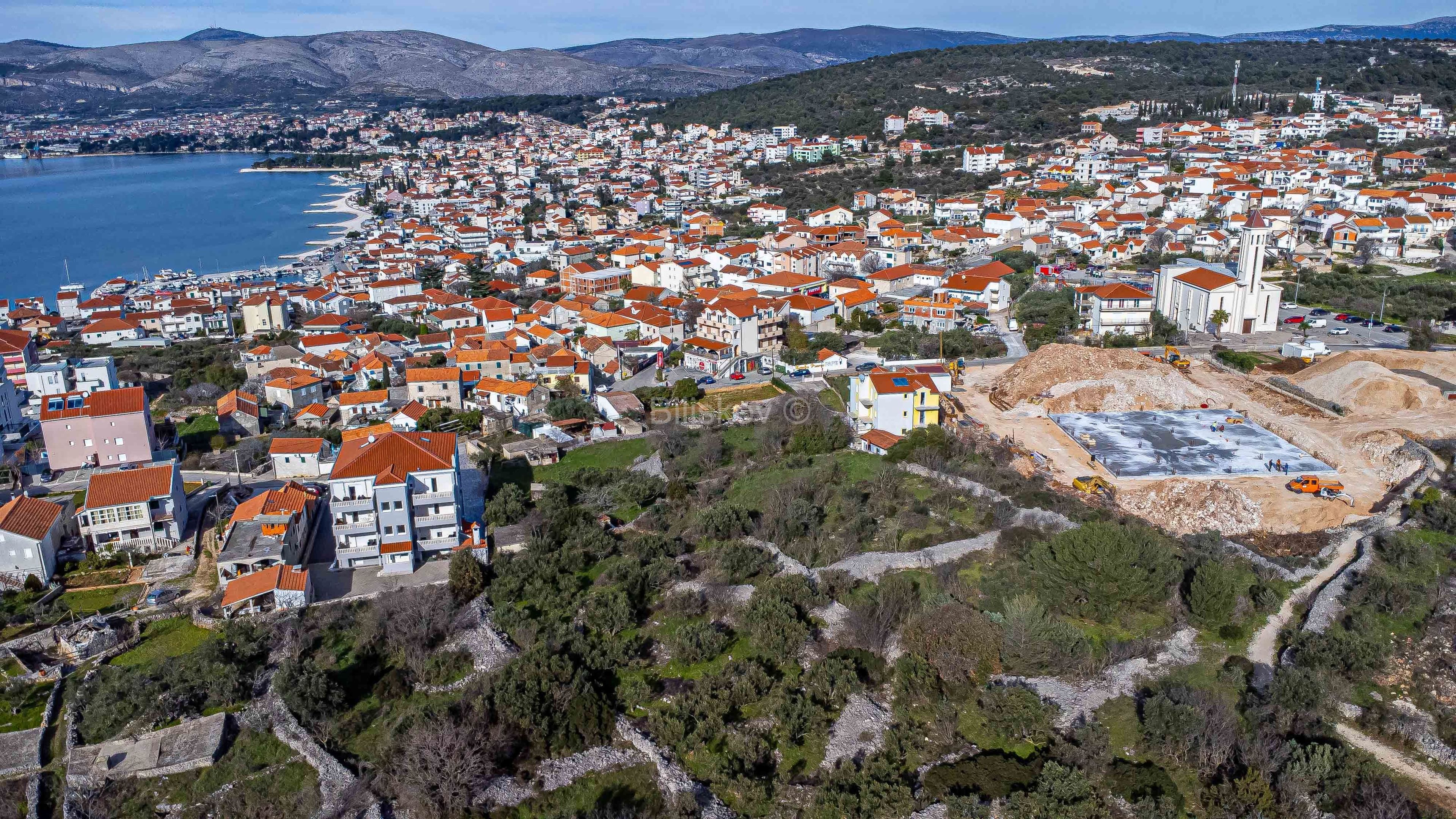 Zemljište - Okrug 1900m2