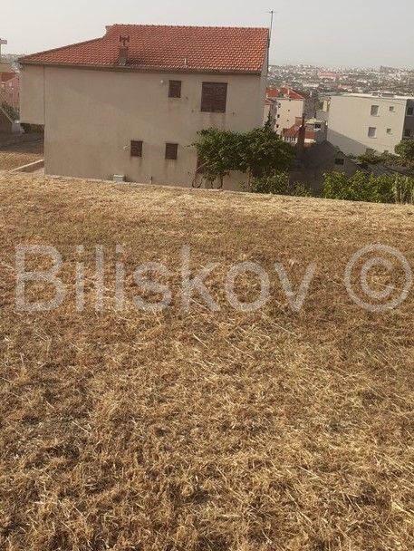 Land - Solin 3154m2