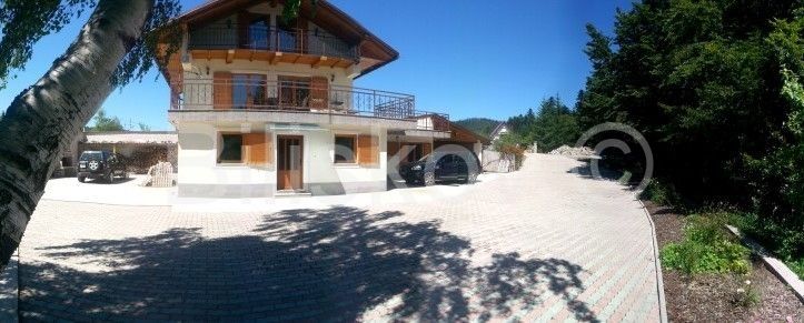 Kuća - Lokve 320m2