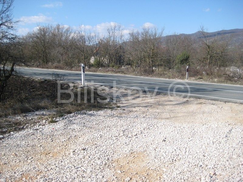 Land - Sinj 8000m2