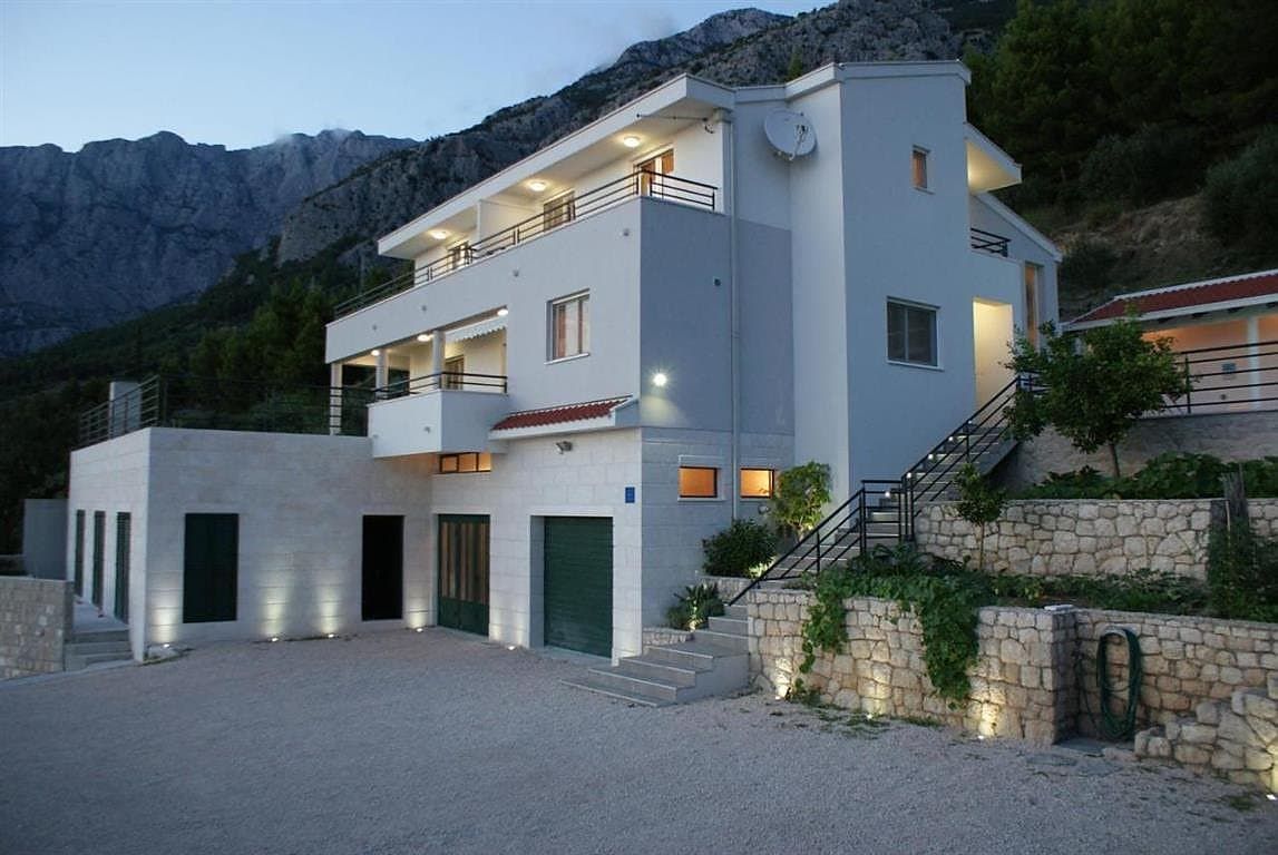 House - Makarska 500m2