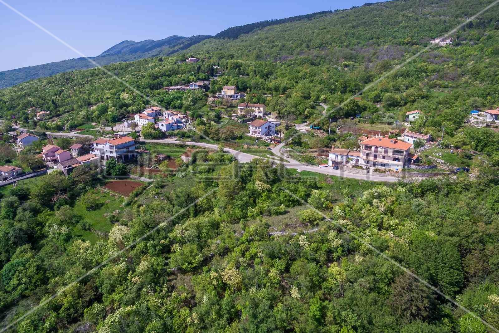 Land - Sveta Jelena, Moščenička draga, Moščenička draga 2139m2