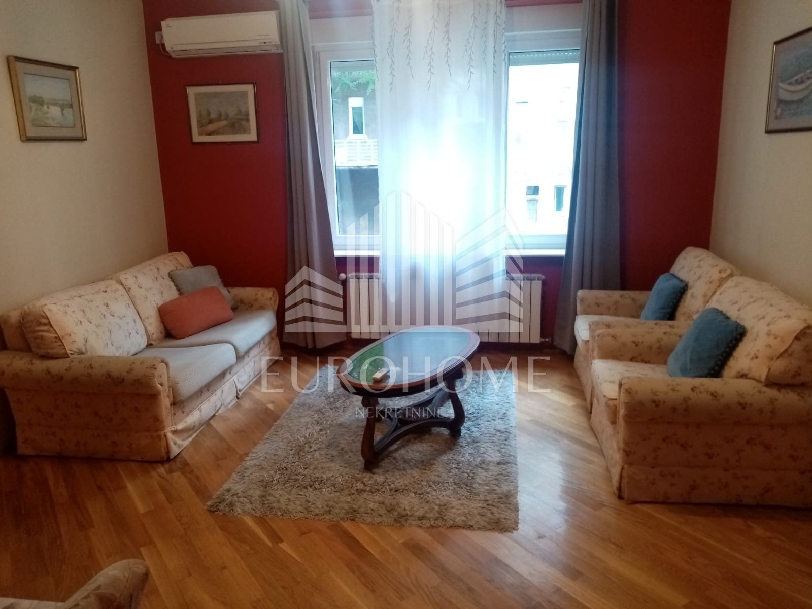 Apartment - Donji Grad 100m2