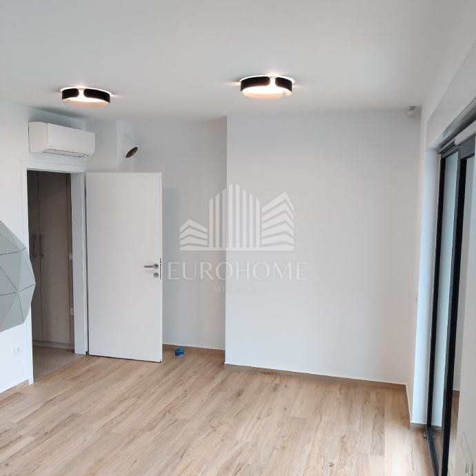 Apartment - Trešnjevka - Sjever 74m2