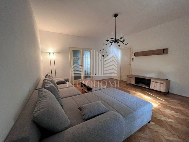 Apartment - Donji Grad 100m2