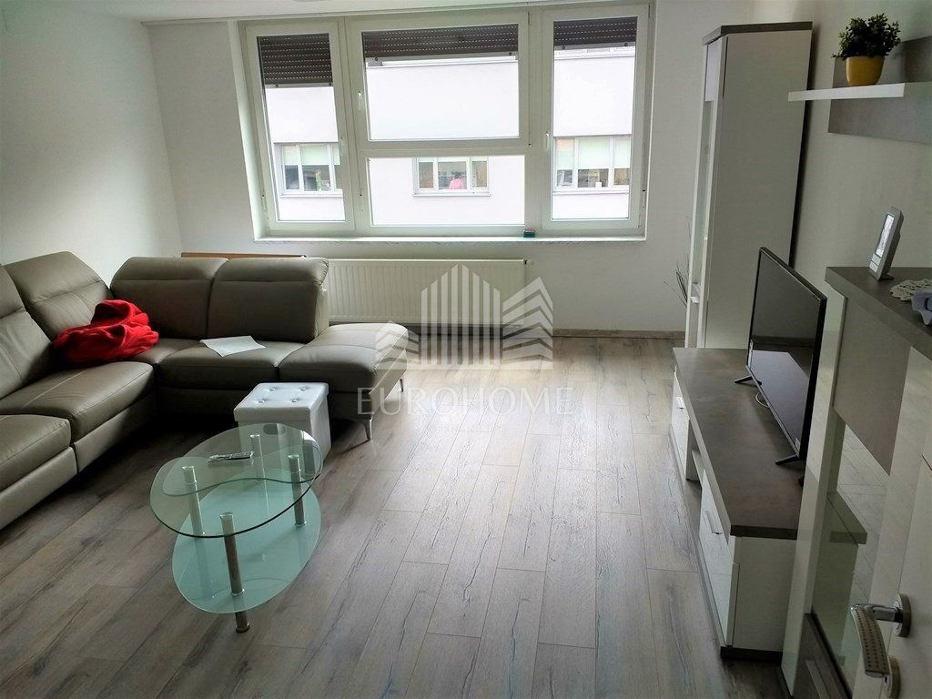 Apartment - Donji Grad 85m2