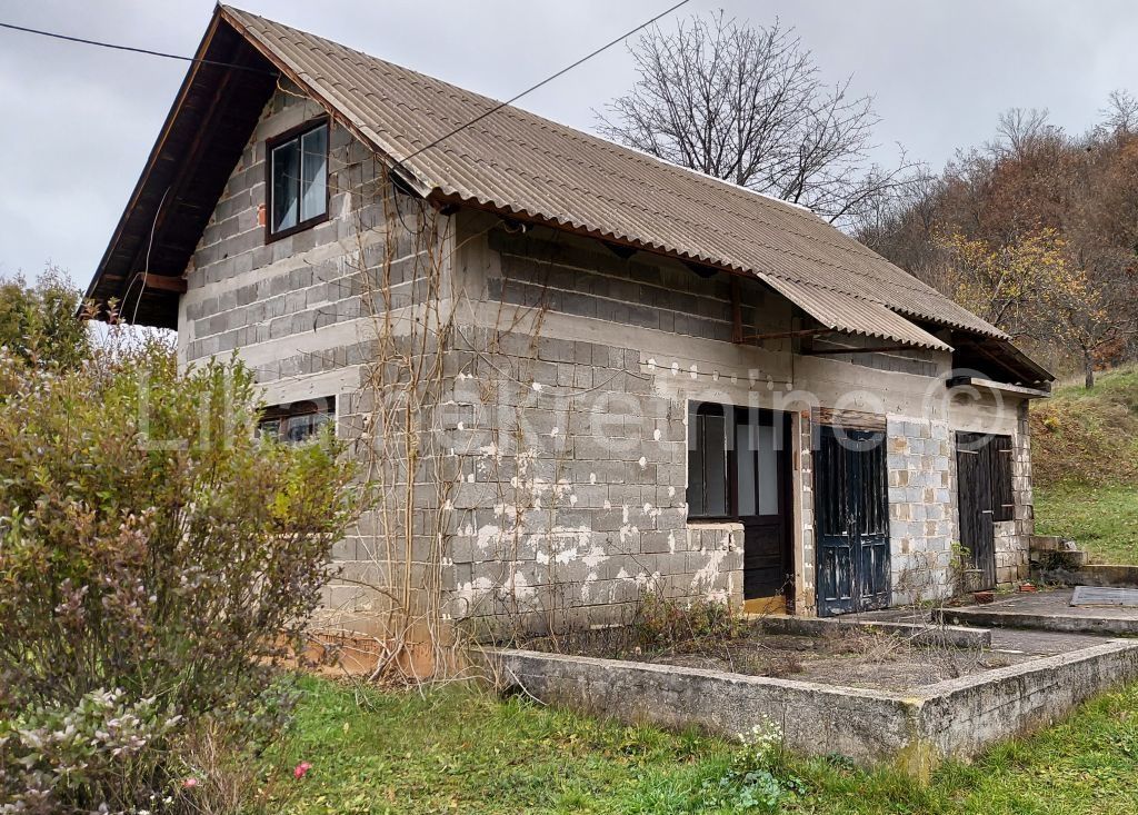 House - Otočac 60m2