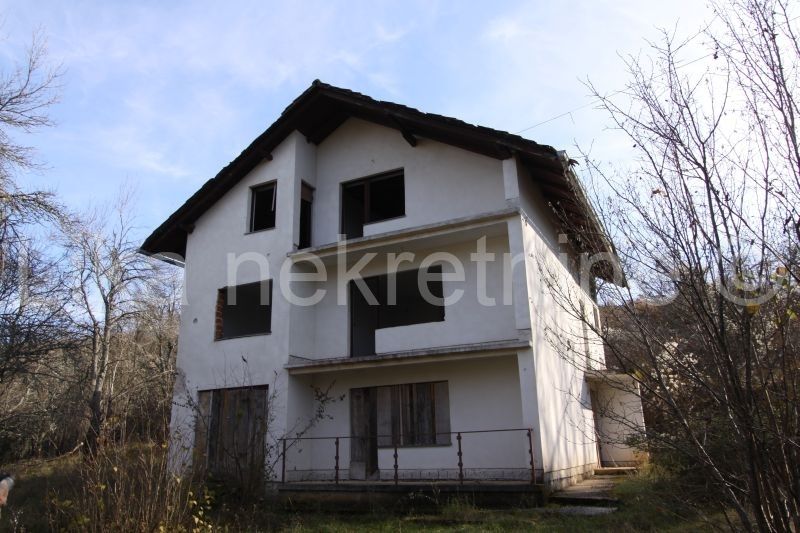 House - Gospić - Okolica 240m2