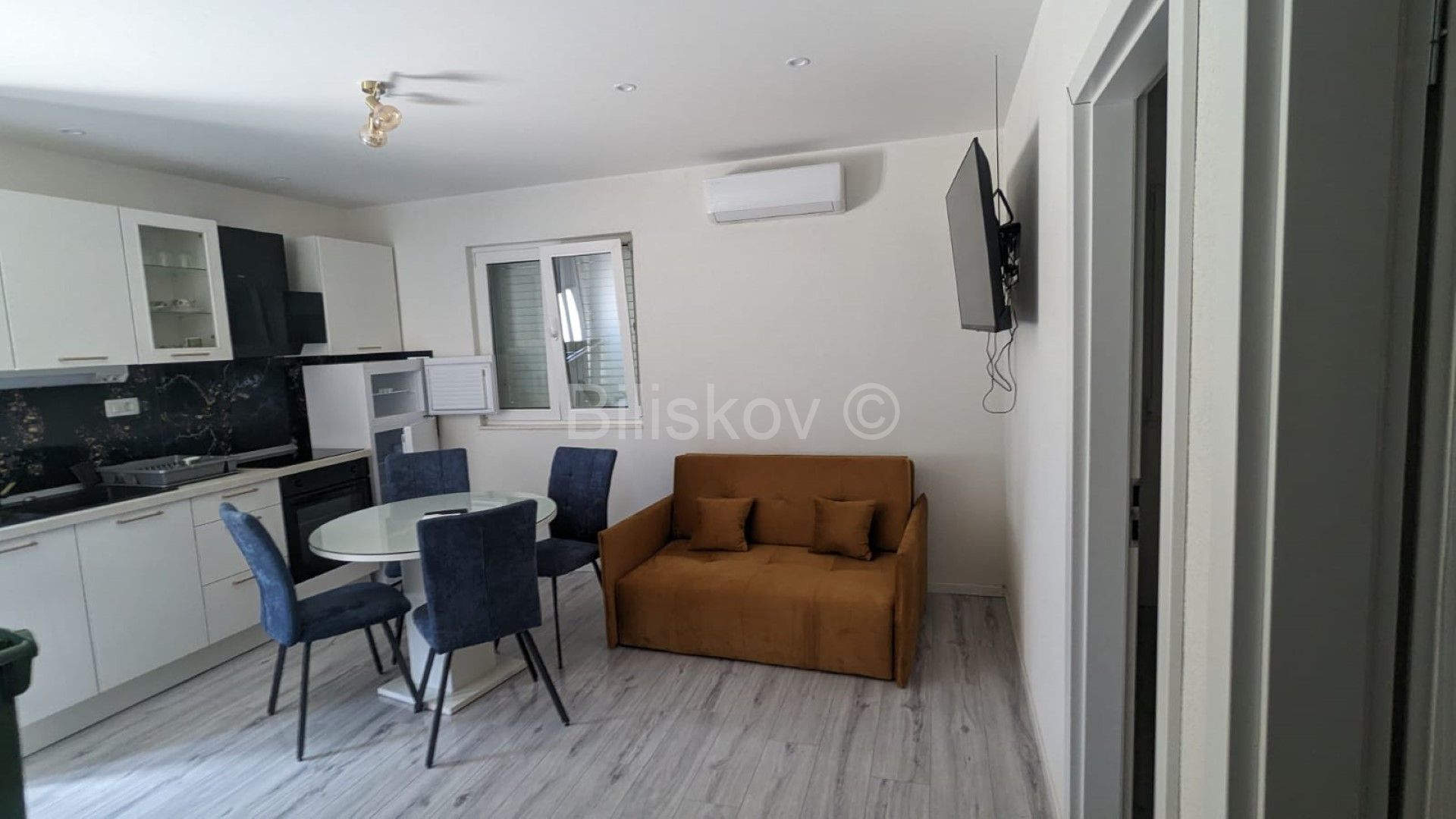 Apartment - Solin 43m2