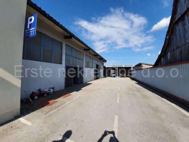 Commercial Space - Karlovac - Okolica 336.44m2