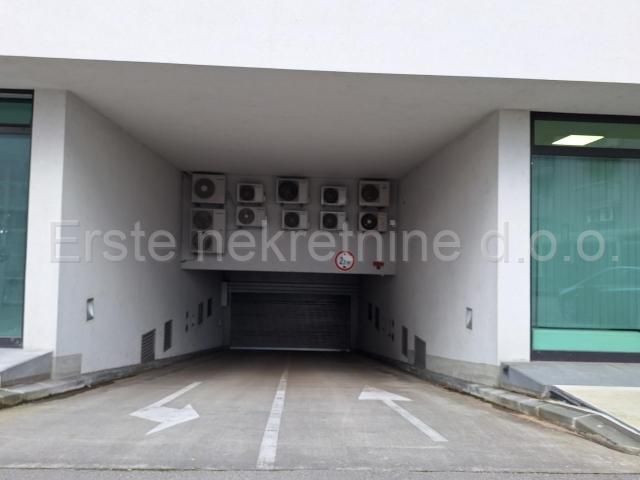 Garage - Trnje, 9.91m2