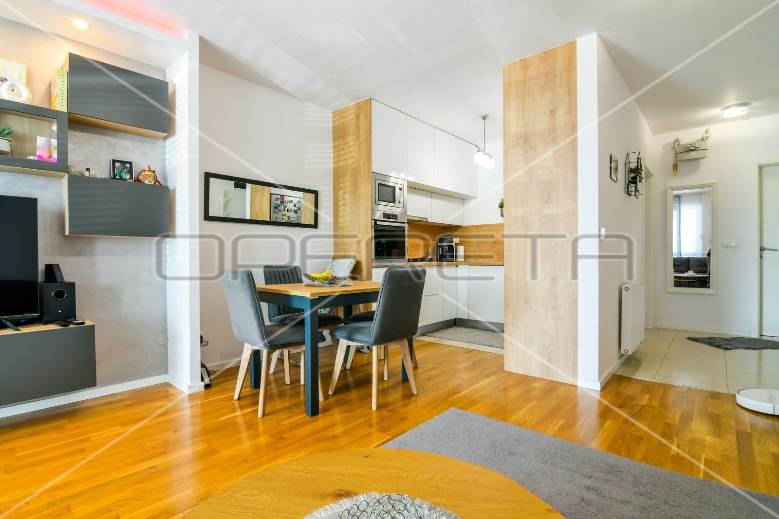 Apartment, - Kozarićeva, Sesvete, Zagreb ,87m2