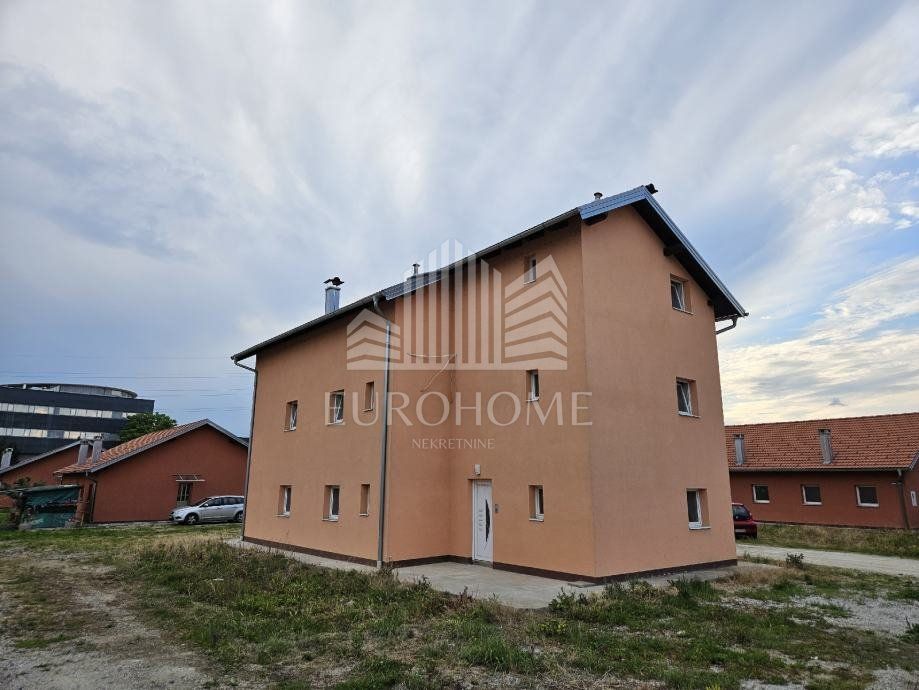 House - Donja Dubrava 300m2