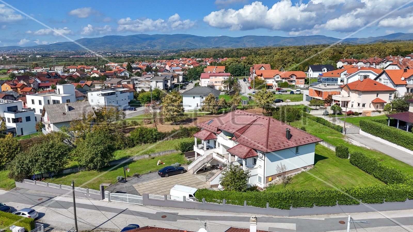 Kuća - Tupekova, Sesvete, Zagreb 632m2