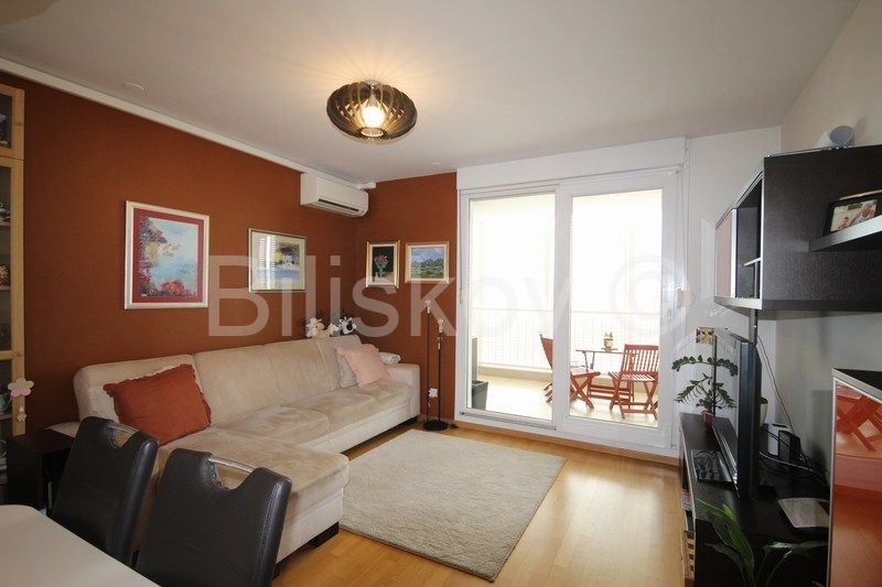 Apartment - Visoka, Split 67.81m2