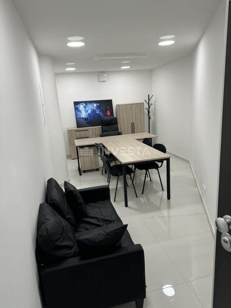 Commercial Space - Pula 18m2