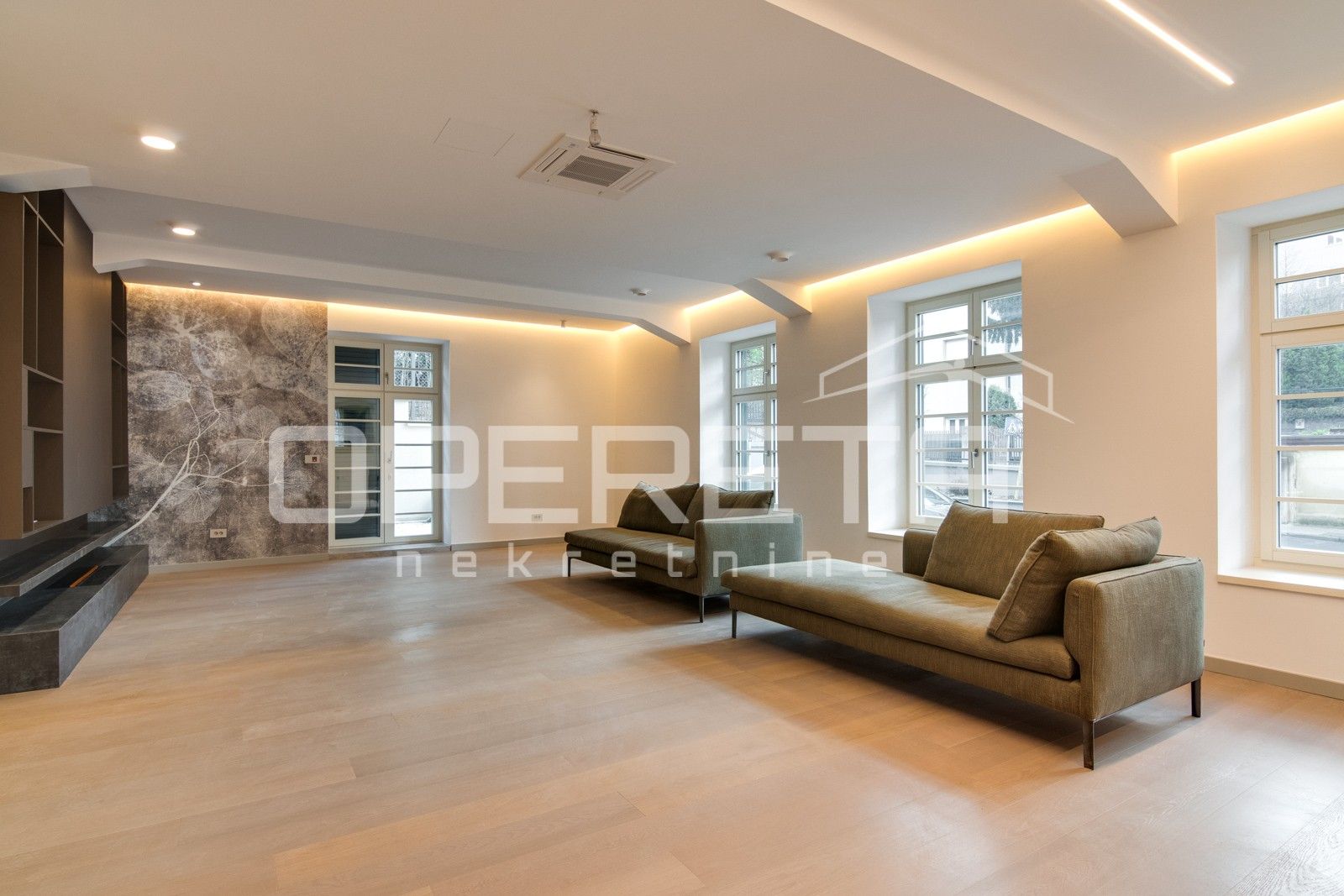 Apartment, - Britanski trg, Centar, Zagreb ,209m2